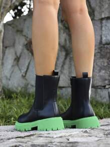 Plus Size Women Solid Color Patchwork Side Zipper Simple Casual Slip-On Boots
