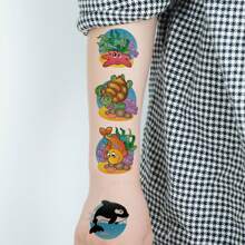 30 件卡通临时纹身 - 独角兽、恐龙、美人鱼等 - 适合年轻人的防水贴纸，可持续 2-5 天 - 完美的生日和派对礼物