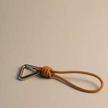 BLKSMTH 1pc Geometric Pattern Casual Zinc Alloy Key Chain, Leather Music Triangle Ring