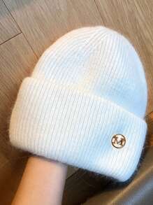 新款时尚字母图案针织帽，厚实保暖的护耳帽，休闲优雅别致的复古波西米亚风格，涤纶材质，适合秋冬季