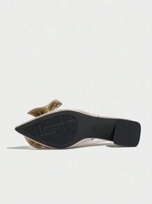 Women's Pointed Toe Slip-On High Heel Shoes With Bow Decor, Solid Color Chunky Heel Pumps, Elegant And Comfortable For Daily Wear, Versatile For Outdoor, Commute, Party, Formal Occasions, Autumn/Winter, Beige Satin High Heels, Suitable For Christmas, Music Festivals, Mother's Day - Beige - View 9