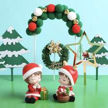 圣诞节桌面男孩和女孩雕像，为您的办公桌增添更多节日气氛 - 彩色 - 查看 3