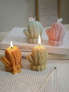 1pc Christmas Glove Shaped Scented Candle, Suitable For Home Decor, Party, Dining Table, Holiday Gifts, Gift Box Christmas Decorations Room Decor, Christmas Gifts - Multicolor - View 2