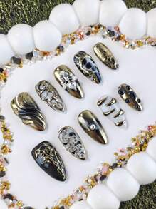 10 Pieces Of Handmade Black And Gold Cool Style Almond-Shaped Full-Coverage Nail Pieces