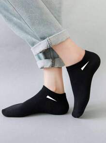 15 Pairs Unisex Simple And Fashionable Daily Wear Short Socks
