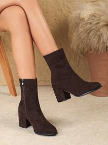 بوت الكاحل القصيرة ذات الكعب السميك للنساء ، مزودة بسحاب جانبي وفتحة مرنة ، مناسبة للارتداء الضيق في الشتاء ، بوت ركوب عتيقة