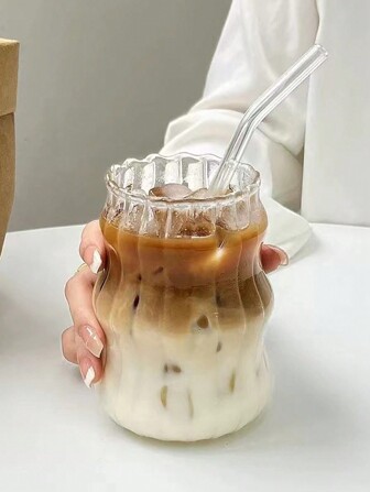 1pc 550ml Striped Glass Coffee Cup (Without Straw), Creative Wavy Shaped Glass Cup, Aesthetic Coffee Cup, Summer Juice Glass, Transparent Cold Beverage Tumbler, Unique Minimalist Drinkware, Ideal For Iced Coffee, Milk Tea, Water, Home & Office Use, Perfect Gift, Beautiful Mother's Day Gift For Friends, Colleagues, Mom,For Household Use, Suitable For Women, Drinking Beverages Such As Milk Tea Cups And Coffee Cups,Back To School Supplies