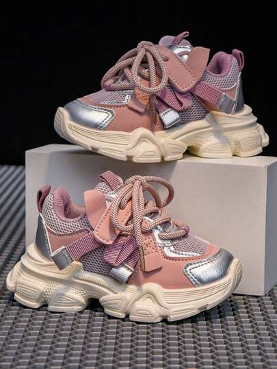 女童时尚运动鞋，低帮网眼仿皮，透气舒适，耐用减震跑鞋，条纹和随机图案，钩环和系带闭合，适合户外活动、所有季节、休闲和徒步旅行，适合 14 岁及以下