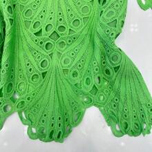 WOMEN'S LACE BLOUSE E010 - màu xanh lá - Xem 2