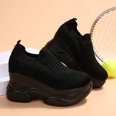 秋冬女式舒适新款厚底坡跟运动鞋透气网眼一脚蹬黑色休闲乐福鞋轻便防滑白色休闲鞋