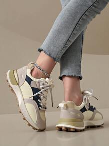 2024 Neue Damen Beige Athleisure Sneaker, dicksohliger Chunky Sneaker für alle Jahreszeiten, Mehrfarbig, erhöhte, Mesh durchbrochene flache Lässig Schuhe