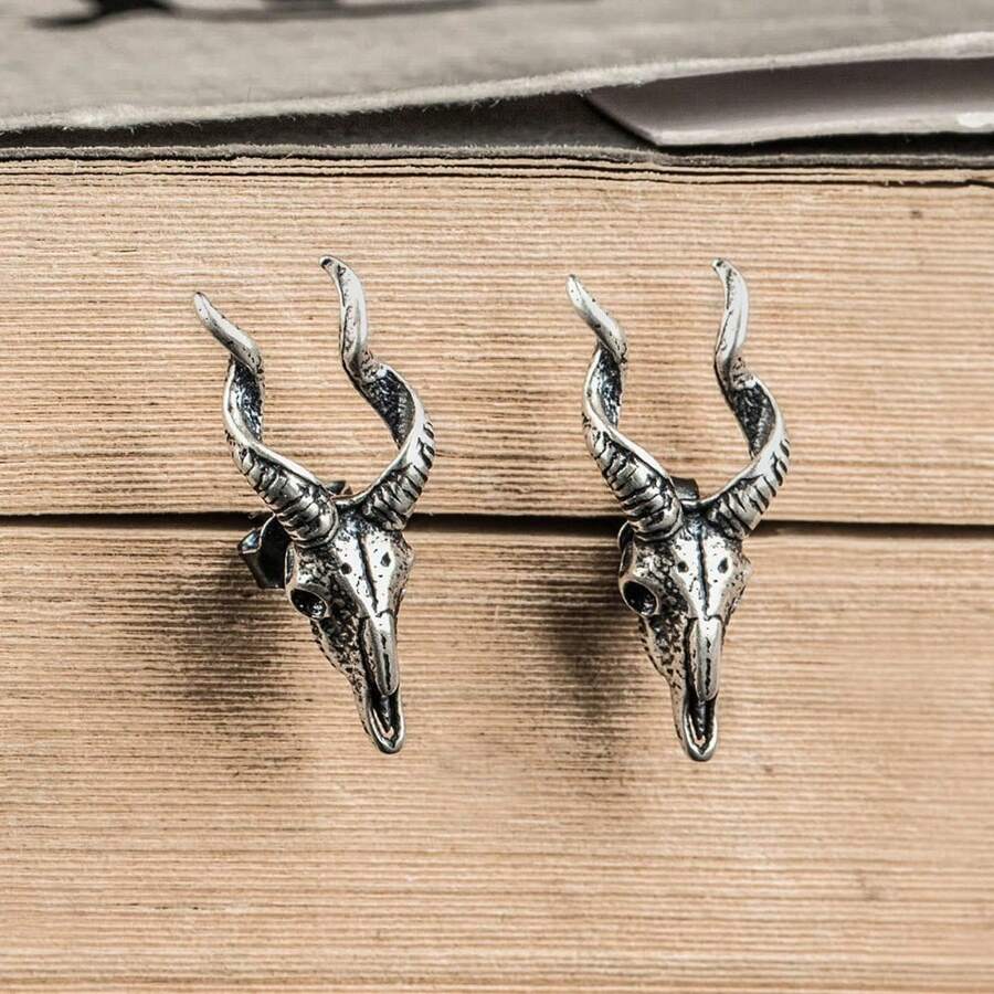 1 par de pendientes con diseño de cabeza de cabra plateada con estilo retro, pendientes con forma de antílope de estilo punk, joyería unisex para regalo