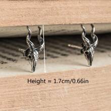 1 par de pendientes con diseño de cabeza de cabra plateada con estilo retro, pendientes con forma de antílope de estilo punk, joyería unisex para regalo