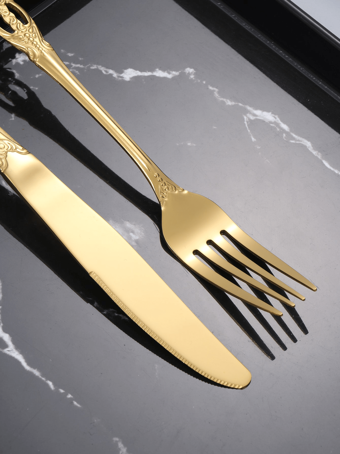 16pcs/Set Stainless Steel Vintage European Style Palace Cutlery Set