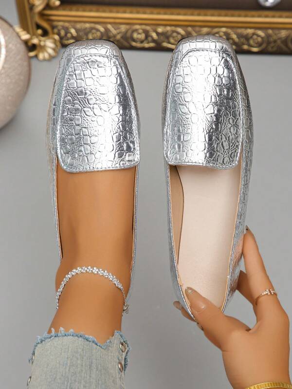 Încălțăminte plat cu vârf pătrat de primăvară/toamnă, pantofi cu slip-on cu vârf pătrat, pantofi casual de modă în aer liber, pantofi versatili pentru femei, cu vamp joasă, mărimea 35-43, potriviti cu rochie, imprimeu de crocodil argintiu