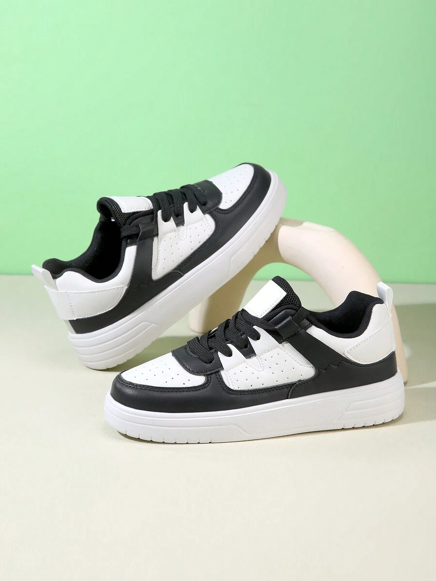 女士纯色滑板鞋，低帮系带，舒适，适合户外、街头散步、慢跑、约会、4 季 - 黑與白 - 查看 1
