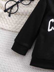 2 件套男婴欧美潮流字母印花长袖连帽衫和运动裤套装，0-3 岁 - 黑色 - 查看 5