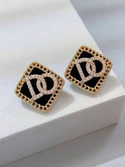 1 Pair European And American Fashionable Classic Diamond-Shaped Square Earrings, Women Rhinestone Letter Ear Jewelry