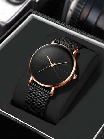 Men Round Pointer Quartz Watch