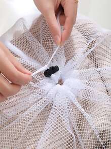 1pc Polyester Mesh Laundry Bag, Minimalist White Drawstring Detail Travel Laundry Bag For Washing Machine - White - View 2