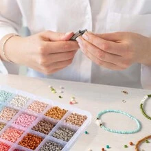 3mm 种子珠珠宝手链制作套件 24 色手链制作套件 适合女孩成人友谊手链套件用于珠宝制作