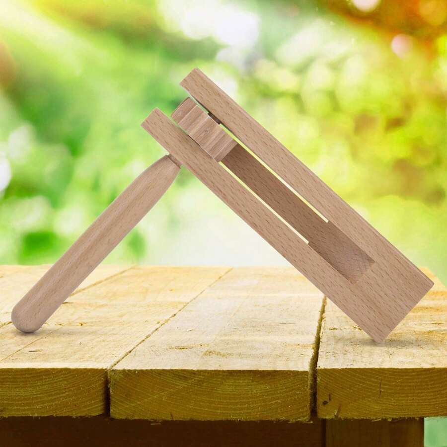 Solid beech wood traditional matraca toy wooden spinning rattle