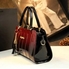 Color-Block Stitching And Folding Color-Changing Business Bags, High-Class Ladies Handbags, Large-Capacity Multi-Layered Multifunctional Female Bags, Shoulder Bags For Party Dinners, Adult Female White-Collar Mommy Bags, Outdoor Travel With Adjustable Shoulder Straps, And Boston Bags For Fashion Dating Parties.