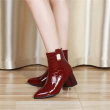 Bottes cheville à bout pointu et talon épais pour femmes, nouveau style européen et américain de bottes pour l'automne/hiver (recommandé d'acheter une taille plus grande)