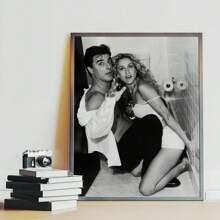 1pc,Kelly And Mr. BigWall Art,ModernleposterPrinting Canvas Painting, ,Home Decor,Room Decoration Stuff,Gift Ideas,Suitable For Decorative Painting Inbar,Hotel,Bedroom,Living Room19.7*27.6 Inch, Frameless Gifts Birthday Graduation