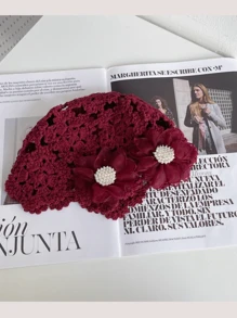 1 pezzo Berretto a cuffia lavorato a mano in poliestere casual boho con fiore di perle traforato, sottile e traspirante, adatto per tutte le stagioni per le donne
