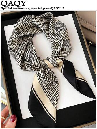 1pc New Summer Style Fashionable Letter Print Headband, Multipurpose Square Scarf, Horse Pattern Vintage Silk Scarf, Minimalistic Ligh Luxury Style Satin Scarf, Suitable For Headband Bandana,Hair Band,Head Band Ideal For Dressing Up Your Look