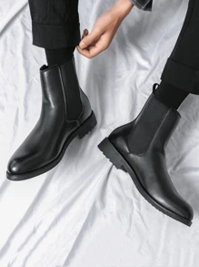 Nouvelles bottes hautes pour hommes, style britannique couleur unie bout rond, bottes à semelle épaisse antidérapante pour extérieur, randonnée, déplacement, moto, mode, bottes de neige