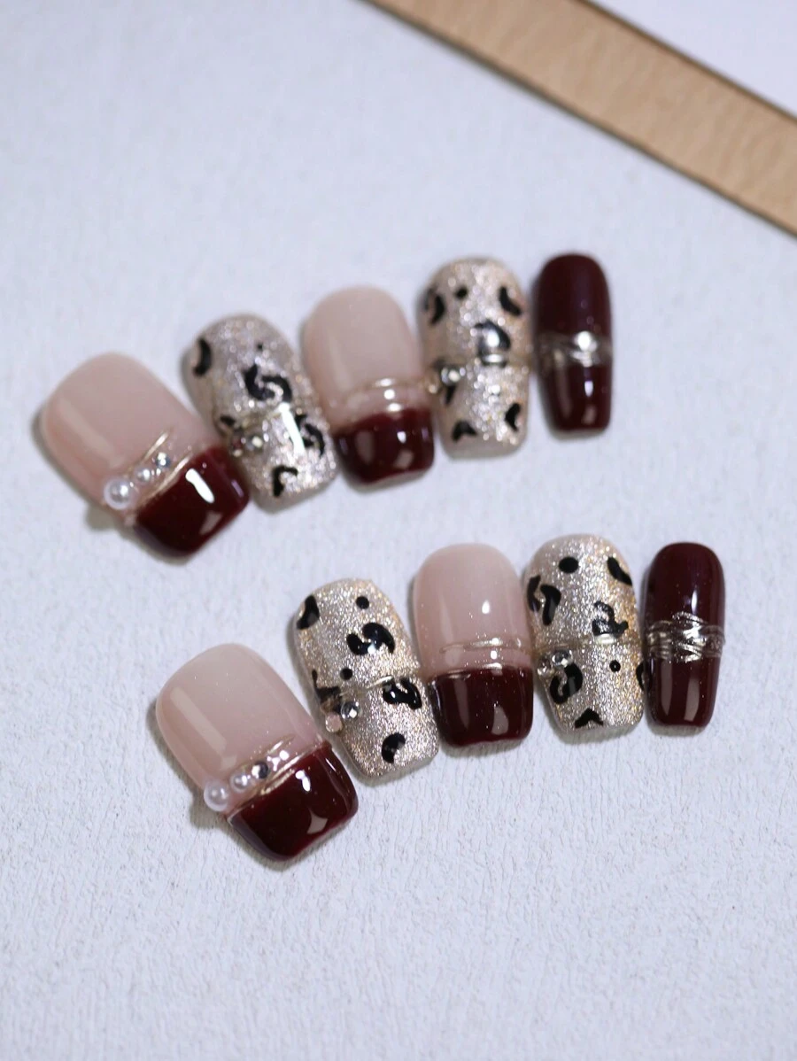 秋冬豹纹手绘酒红色法式线条手工指甲带闪粉金色魔法指甲装饰100%手工制作按压指甲10片短棺材芭蕾假指甲可重复使用适用于女士和女孩美甲用品指甲 - 酒紅色 - 查看 1