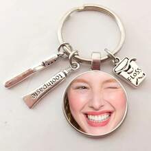 1pc Tùy chỉnh Ảnh Đĩa Thủy Tinh Nha Khoa Vệ Sinh Pha Lê Móc Khóa Mặt Dây Chuyền Charm - Bạc - Xem 2