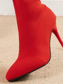 Stivali sopra il ginocchio da donna, disponibili nei colori nero, kaki e rosso, con tacco alto, eleganti e di taglia oversize, adatti per l'autunno/inverno