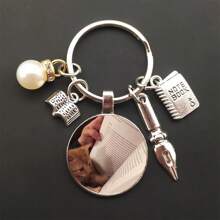 Customized Time Jewel Retro Couple Photo Keychain Decoration Gift, Suitable For Car, Books, Writers, Students, Teachers, Bookworms
