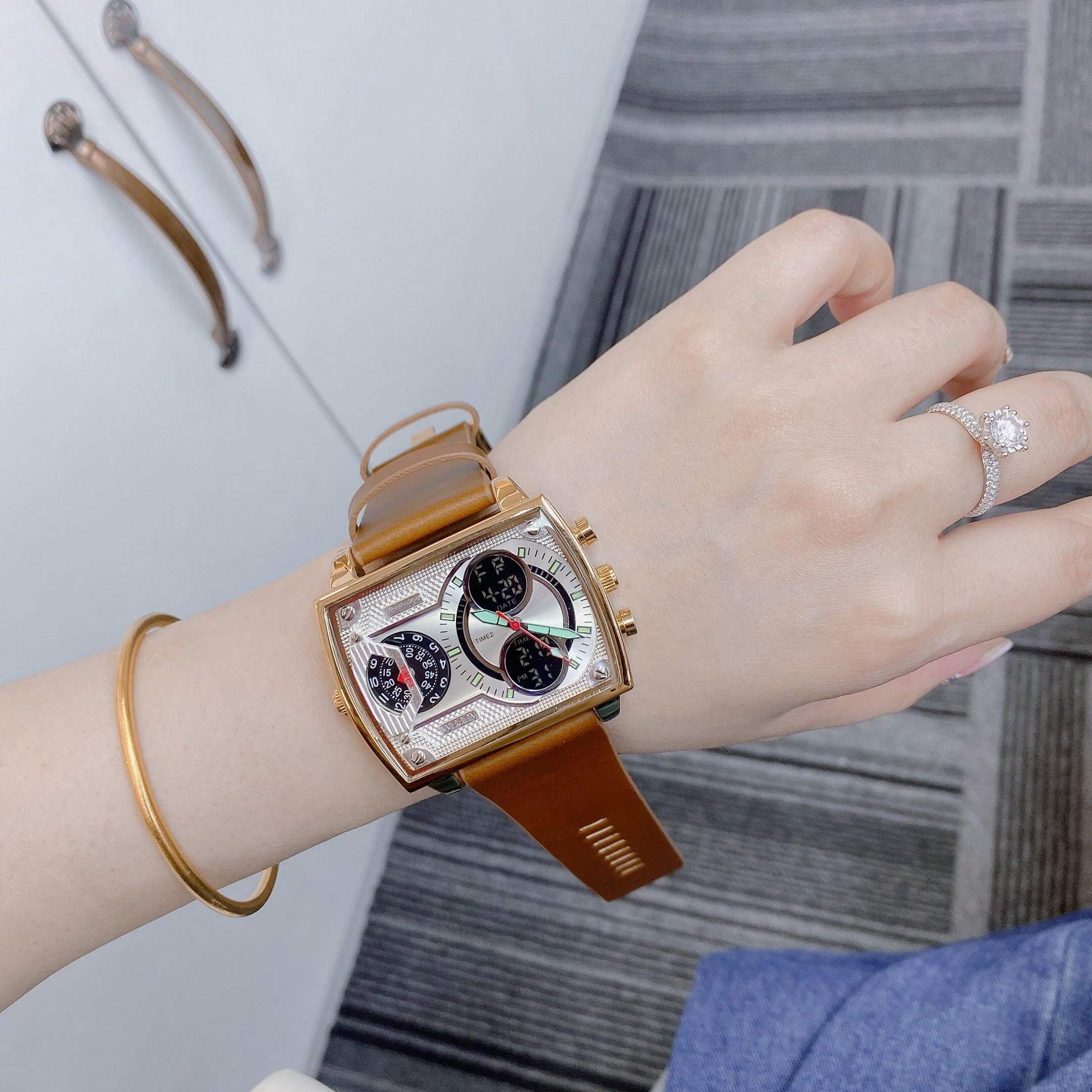 Men's Big Dial Dual Movement 4 Time Zone Display Electronic Watch With