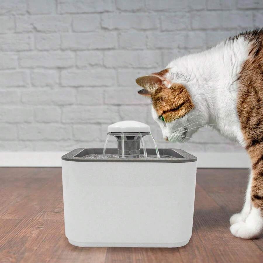 Drinking Fountain Water Fountain For Dog Cat Pet Dog Pet Tank 2.5