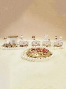 一件造型奇趣的木制火车装饰品 - 可爱的展示柜摆件、餐桌中心装饰、家居装饰、送给亲朋好友的手工木制礼物、家居DIY工艺品、无需用电装饰。注意:纯手工制品,部分细节与图片略有差异。 - 彩色 - 查看 24