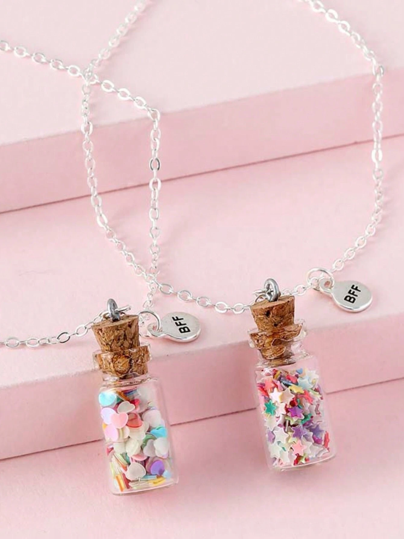 2pcs Set New Unique Kids Gift Glass Bottle Pendant, Minimalist Glow In