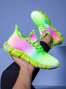Paare Schuhe: Ultra-weich, super-leicht Popcorn Sohle, geruchsresistente Sohle, bunte gestrickte Rundkappe, Schnürung in einem Stück Socken-Stil, lässiges sportliches Design, eng anliegend, Popcorn Sohle, asymmetrischer mehrfarbiger lässiger Sportbekleidung Sneaker