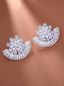 1 par de pendientes de clip de oreja en forma de abanico exagerada con strass plateados, accesorios de lujo para mujer