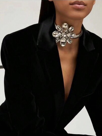 1 set Vintage Flor exagerada de cristal plateado Conjunto de collar gargantilla y pendientes, adecuado para uso diario y de fiesta de mujeres