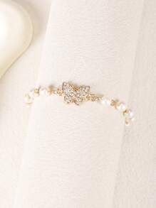 8pcs/Set Fashionable Minimalist Faux Pearl, Copper Inlaid Cubic Zirconia Butterfly Bracelet Set, Suitable For Women's Daily Wear, Parties And Gatherings As Gifts