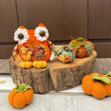 Statues - Orange - View 2