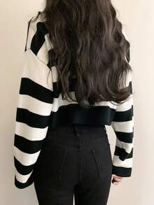 Contrast Stripe Loose Cropped Collared Pullover Sweater