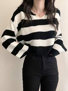 Contrast Stripe Loose Cropped Collared Pullover Sweater