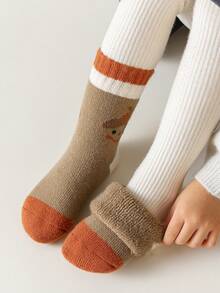 3 双儿童袜子，枫叶和笑脸设计，柔软舒适的儿童中筒袜 - 彩色 - 查看 5