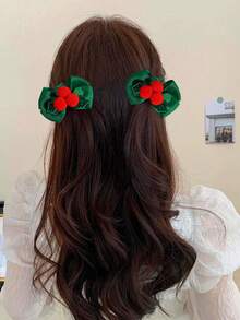 2个圣诞礼物发夹，适合女孩，冬青蝴蝶结发夹，绿色罗缎丝带蝴蝶结鳄鱼夹，可爱迷你圣诞冬青水果蝴蝶结发卡，适合圣诞庆祝派对礼物，女士时尚发饰 - 彩色 - 查看 2