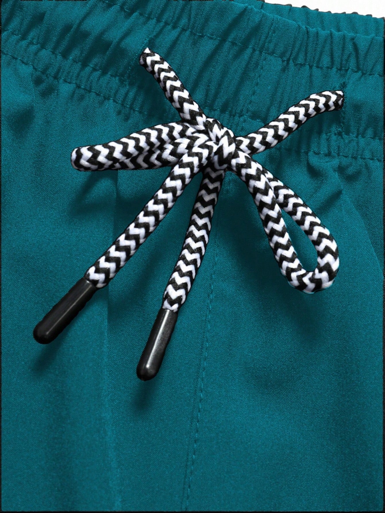 قطعة واحدة من شورتات الجري قابلة للسحب مخصصة للرجا...